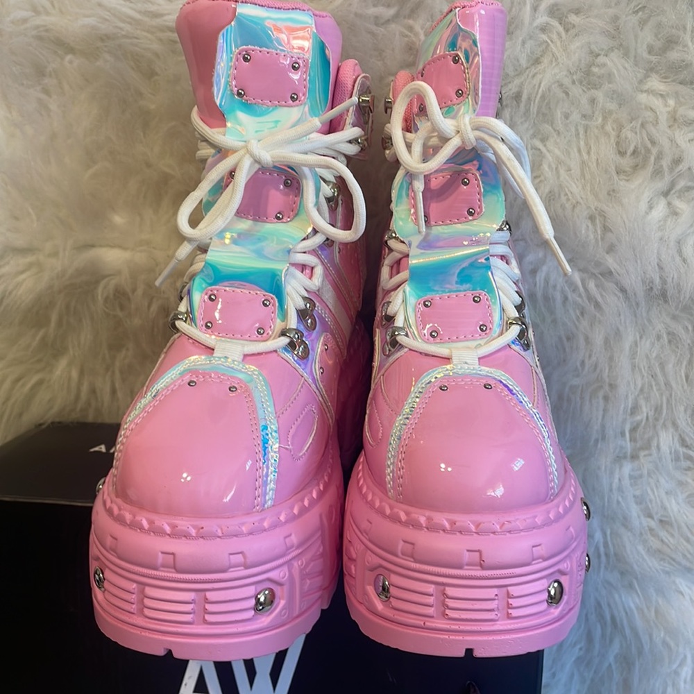 LASR Booties - Picture 8 of 8